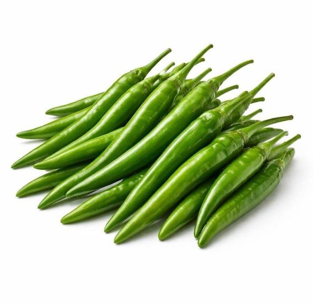 Fresh Indian Green Chilli - Image 1