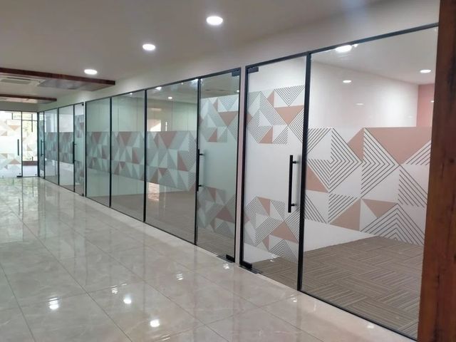 Office Partition Panel Thickness 50 mm Application Area Interior Partition Type Full Height Partition Material Aluminium And - Image 10