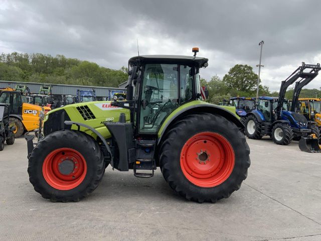 Claas 650 Arion Tractor (ST25367) - Image 3