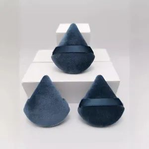 OEM Flocking Sponge Triangle Velvet Loose Powder Puff Sponge Origin China Trademark OEM Shape Triangle Size 70*61*10mm HS Code 69139000 - Image 4