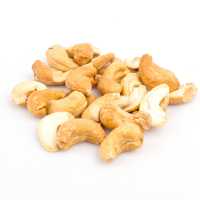 Raw Cashew Nuts With Premium Flavor And Size Cashew Nuts Supplied With 100% Natural Freshness For Wholesale - Image 4