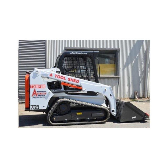 Bobcat T450 compact track skid steer loader for construction sites durable machine with advanced hydraulic system high stability and strong traction for rough terrain excavation and material handling work - Image 1