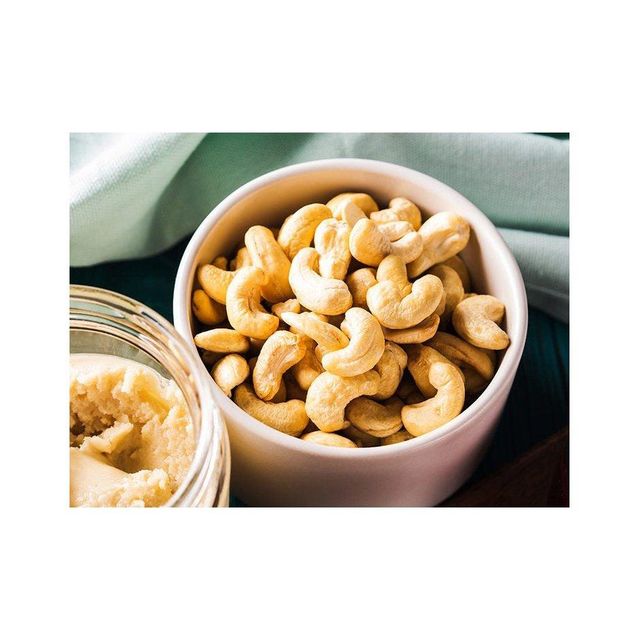 cashew nuts for snacks and food preparation high quality nuts with rich flavor and nutritional benefits for daily usecashew nuts for snacks and food preparation high quality nuts with rich flavor and nutritional benefits for daily use - Image 1