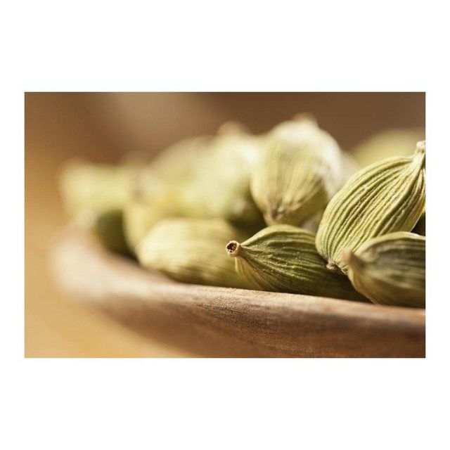 high grade green elaichi cardamom pods bulk supplier export quality spice for tea companies food processing industry bakery chains and international spice trading markets worldwide - Image 5