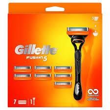 Gillette Fusion5 Men's Shaving System, 1 Handle, 4 Refill Blades - Image 2