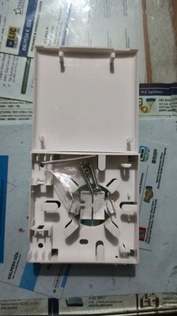 Plastic Black Fiber Optic Termination Box, For Networking Devices - Image 3