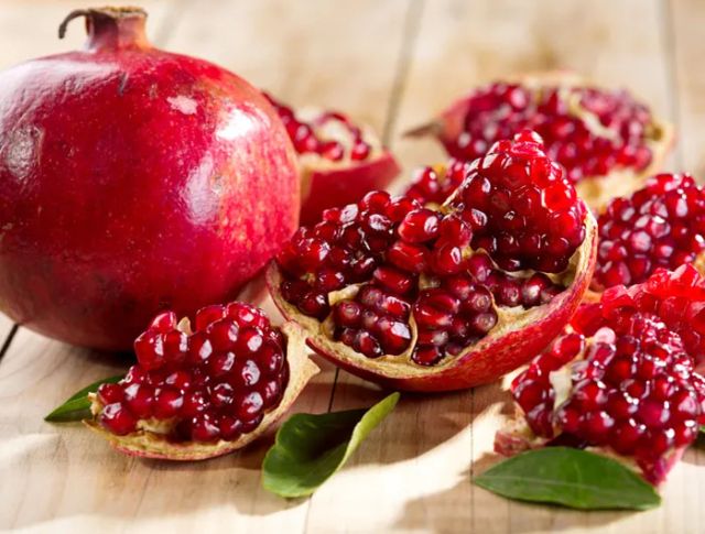 Fresh Pomegranates - Image 4