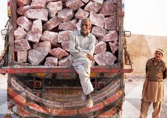 Himalayan Pink Salt Flavor Salt Port Pakistan Ingredients Salt Delivery Form Bag Type Natural pink salt Weight > 25 kg to 1000 kg - Image 1