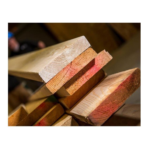 Spruce Sawn Wood - Durable and Versatile Timber for Construction - Image 4