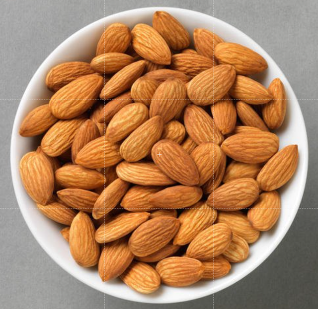 Premium Green Raw Sweet and Bitter Almonds High-Grade Dry Fruits From California with Healthy Export Quality - Image 2