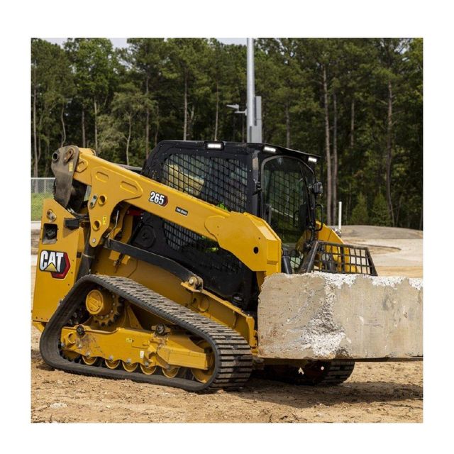 CAT 299D3 skid steer loader for heavy construction work strong engine compact design and powerful hydraulics ideal for digging trenching loading and site preparation applications - Image 4