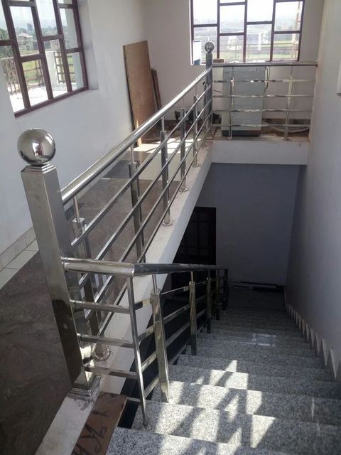 Stainless Steel SS Glass Railing For Home Position Stairs Usage/Application Home Glass Type Tempered Glass Coating Hpl Aluminum - Image 2