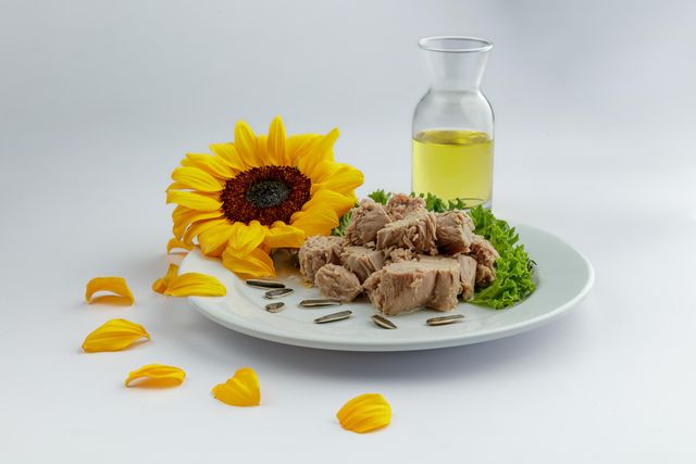 MSC Certified Pole and Line Skipjack Tuna Origin Asia Features Organic Form Chunks / Steaks Product Type Fish & Fish Products - Image 3