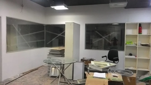 Showroom Renovation Services Duration 15 Days Service Mode On Site Service Location India Payment Mode Online/Offline Intended Use Assist In Renovations Including Painting, Carpentry, And Clean - Image 2