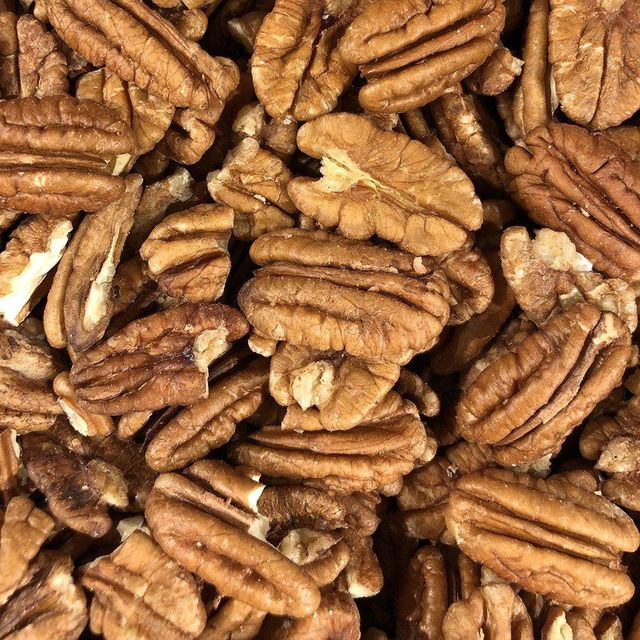 High Oil Content Pecans Carefully Sorted Whole Kernels For Nut Processing Food Service And International Buyers - Image 1