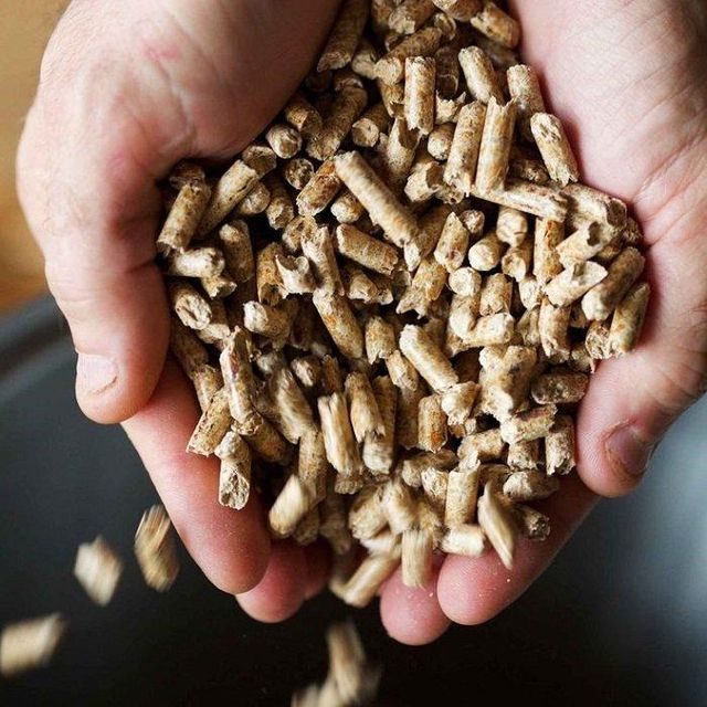 Premium Quality 6mm 8mm | Big Bag or 15 kg bags | Fuel Oak/Pine Wood Pellets - Image 2