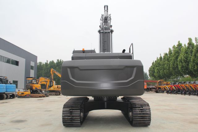23 Ton Crawler Exavator, for Heavy-Duty projects, Earthmoving - Image 3