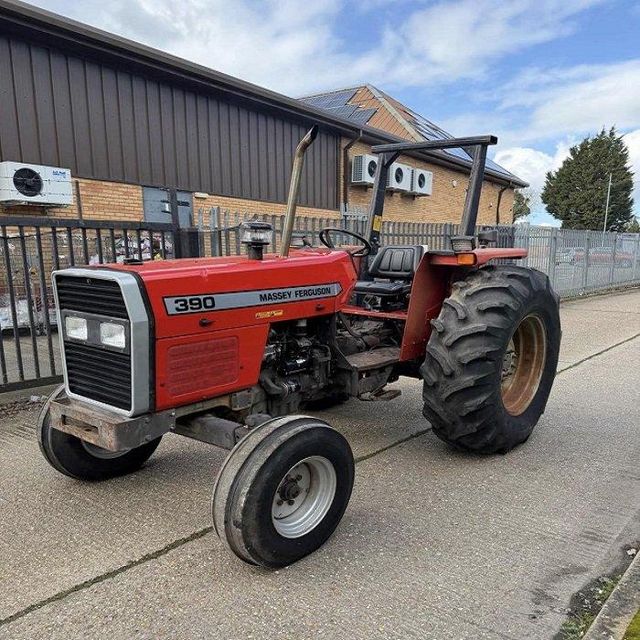 Massey Ferguson 390 Crawler Tractor Agricultural Machinery with Motor Perfect for Large Scale Farming Operations - Image 1