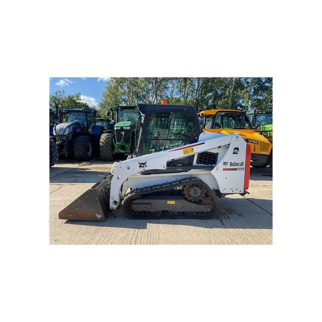 bobcat s76 skid steer loader full specifications features engine power horsepower hydraulic system lift capacity rated operating capacity tipping load fuel efficiency operator comfort cab technology maintenance schedule and price comparison guide - Image 2