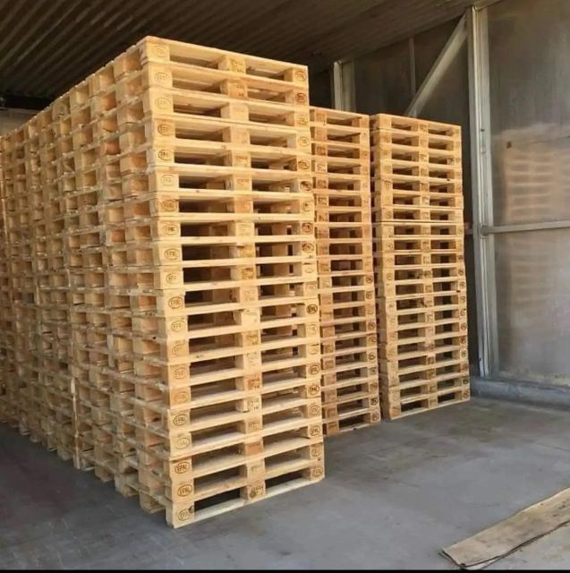 Custom Wooden Pallets for Export Packaging Industrial Shipping and Logistics Solutions - Image 4