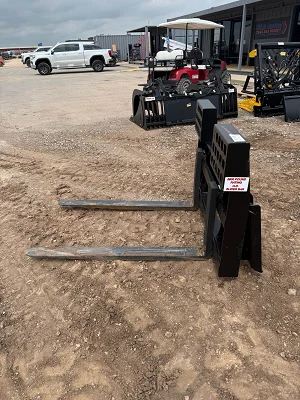 Skitdstree Attachment / 2026 Jenkins Iron & Steel 6X6 Pallet Forks Skidsteer Attachment - Image 4