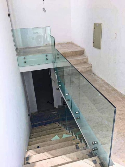 10mm Tempered Glass Railing Position Stairs Finishing Polished Features Transparent Thickness 10 mm, 10mm Finish Options Various - Image 1