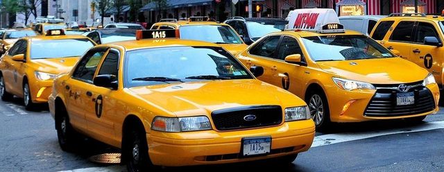 Outstation Taxi Service Service Type One Way Travel Cab For Outstation Round Trip Service Areas Mumbai, Pune, Nashik, Shirdi, Bharuch, Surat, Baroda, - Image 1