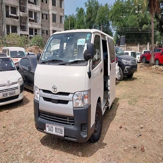 Comfortable Toyota Hiace Fairly Used Passenger Van Ready To Drive No Work Needed Low Price High Value - Image 3
