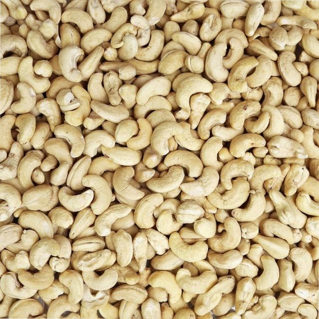 Quality Walnuts ,Cashew Nuts , and Almond nuts Features Organic Origin European Continent, European Union Product Type Beverages, Cereals & Cereal Products, Fruits & Vegetables, Nuts - Image 4