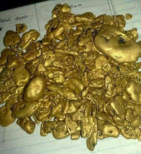 Gold. - Image 3