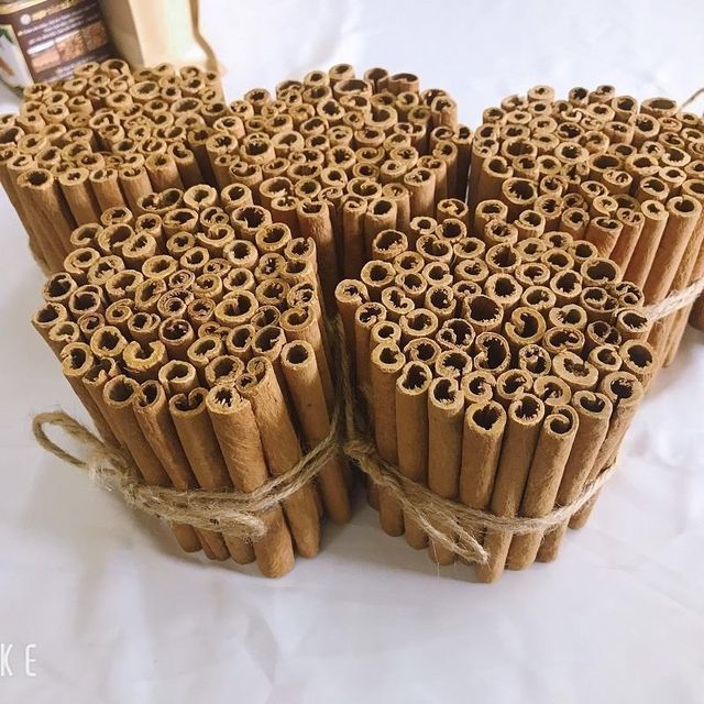Stick Cigar Cassia Flavour Spicy Features VO 3-5% Color Natural Color Moisture Content Max 14%% Delivery Form Bag, Carton - Image 1
