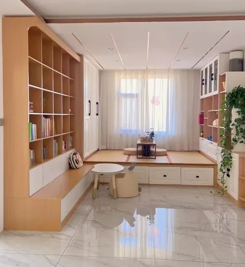 Stylish High Capacity Glass-Front Bookcases for Modern Storage - Image 5