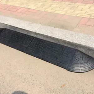 Road Safety Rubber Kerb Wedge Ramps Small Portable Wheel Chock - Image 6