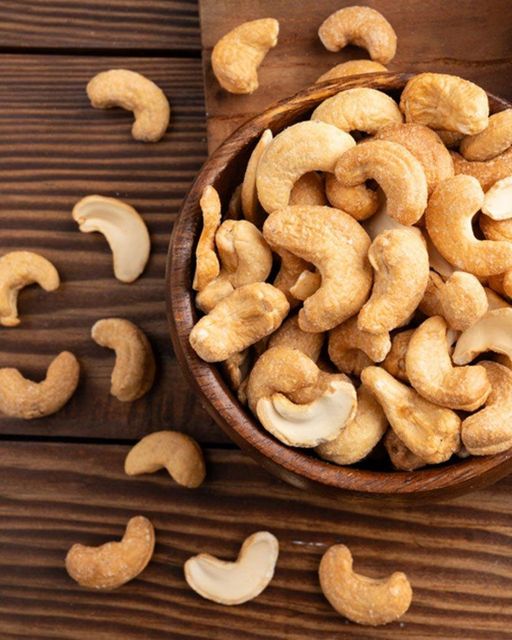 100% Organic Natural Raw Dried Cashew Nuts Low Fat Healthy Fruit Snack Premium Quality No Additives Vacuum Sealed Bulk Buyers - Image 4