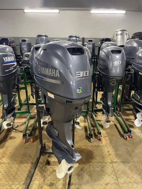 Mercury 150HP Four Stroke Outboard Engine - Image 5
