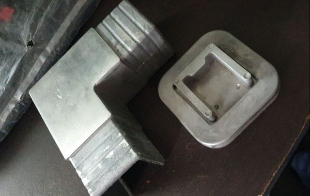 Aluminium Glass Railings, 12 mm, Railing System Type: Block System - Image 2