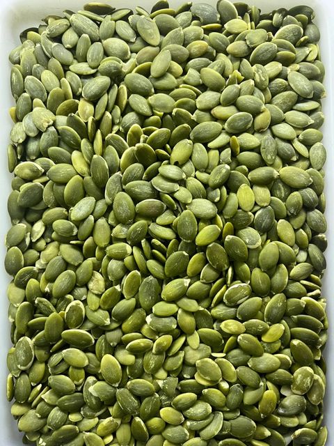 High Quality Grade Organic Green Pumpkin Seeds Kernels Dried France 24 Months Shelf Life Food Use - Image 2
