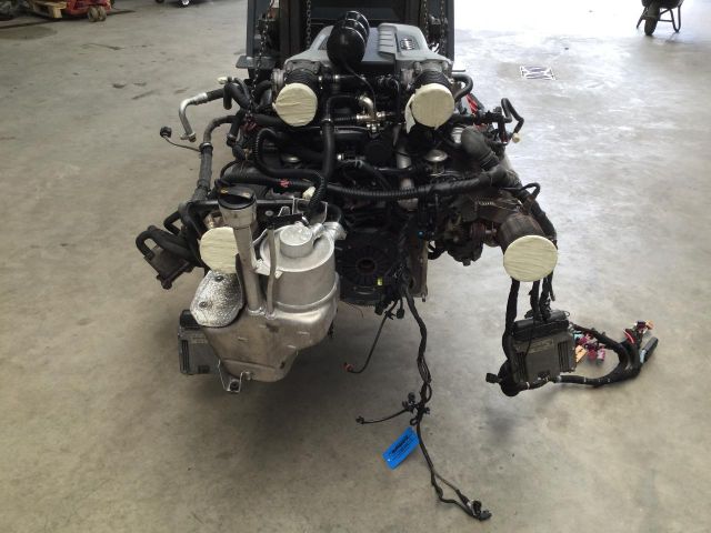 AUDI R8 V8 4.2 FSI quattro BYH Engine - Image 4