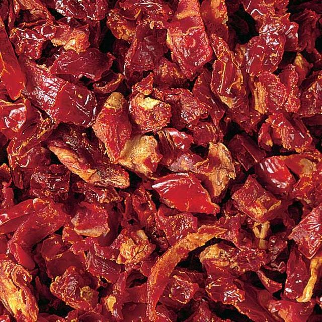 Sun-Dried Tomatoes Gmo Status Non-gmo Mold Level 4,000 Max Salt Content 4 – 8 % Yeast Level 4,000 Max Max. Moisture (%) 19-21% - Image 3