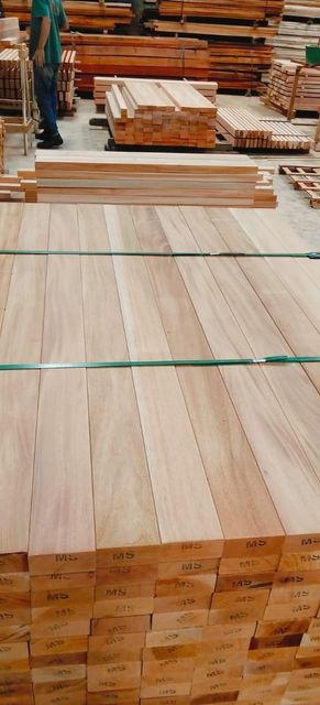 S4S Mahoni Origin Indonesia Dryness Level 12% Wood Type Mahogany Length > 120 cm to 140 cm Quality Class Export Grade Size According To Buyer's Requirement - Image 3