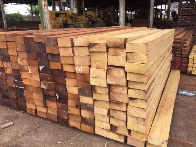 Iroko Grade AB Type Timber Finish Smooth Finish Max. Moisture (%) 16 Place of Origin Cameroon Packaging Details Pallets Color Golden To Medium Brown - Image 2