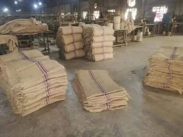 Buy premium jute bags – eco-friendly, durable & reusable. Perfect for shopping, agriculture & promotions. Custom sizes & logo printing available. - Image 3