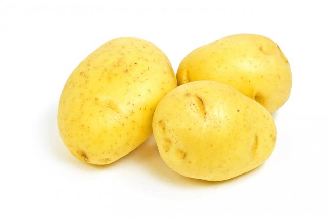 White/Yellow-skinned potatoes (for Diamant) Weight (kg) 50 Flesh Color White Moisture Content 75–80% Skin Color White To Light Yellow - Image 2