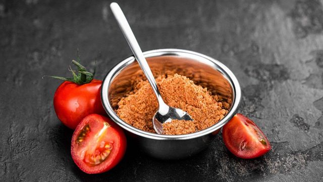 Industrial Grade Tomato Powder Wholesale Supply – 100% Natural Dehydrated Tomato Powder with Rich Taste, Intense Aroma, and Bright Red Appearance, Perfect for Food Manufacturing, Restaurant Use, Spice Blends, Instant Food Products, and Culinary Applications, Available in Bulk Packaging with Competitive Pricing and Reliable International Shipping Service - Image 1
