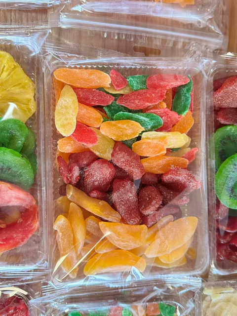 Dried Fruits / Sweetened & Unsweetened Preserved Fruits / Dehydrated Fruit Snacks for Food Processing & Wholesale Supply - Image 2