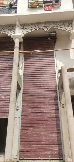 Remote Rolling Shutter Frequency 50 Hz Material Mild Steel Motor Capacity 300 kg Remote Type RF Remote Chromium Content - Image 4