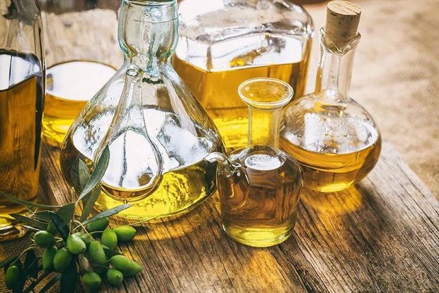 Refined Organic Olive Oil 99% Purity Premium Quality Authentic Flavor High Quality for Cooking Fast Delivery Buy Online - Image 4