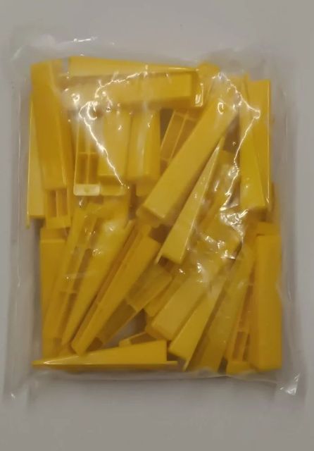 Screw jack Yellow Tiles Leveling Wedges Type Screw jack Thread size M16 Load capacity 5 ton Base size 150x150 mm Adjustable height 50 - Image 2
