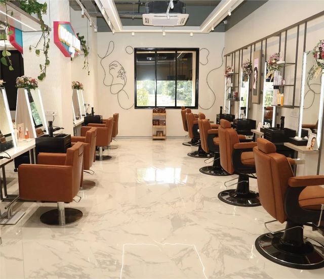 Salon Interior Designing Service Space Optimization Efficient Layouts Atmosphere Style Relaxing And Stylish Furniture Design Functional And - Image 1