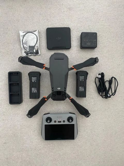 DJI Mavic 3 Pro Camera Drone (MINT++) - Image 4